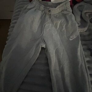 grey nike sweatpants
